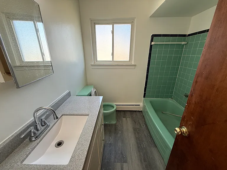 29250 Longview Ave #14 — Photo 6