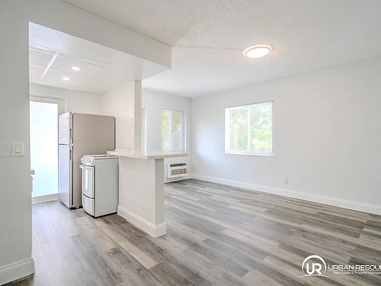 6650 Miller Dr #20 — Photo 11