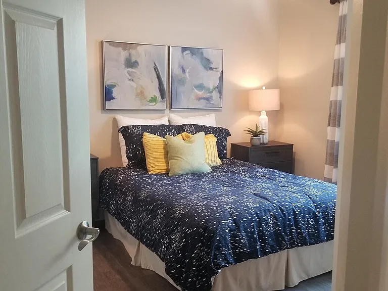 5501 Legacy Crescent Pl — Photo 3