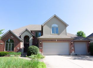 2311 Fescue Rd, Naperville, IL 60564