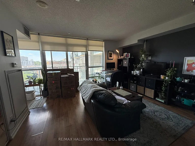 38 Joe Shuster Way W #709 — Photo 8