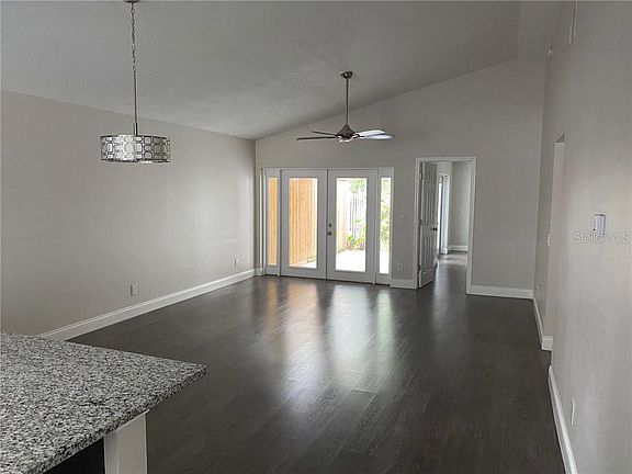 3rd image of 1958 Larkwood Dr