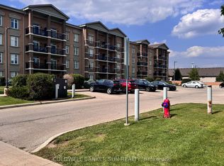2 Colonial Dr #211, Guelph, ON N1L 0K8