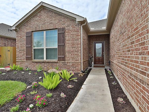3rd image of 1540 Tuscan Village Dr
