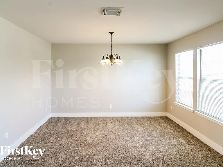 19419 Green Chase Ln — Photo 5