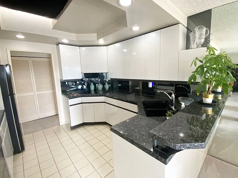 6 Antigua Ct — Photo 5