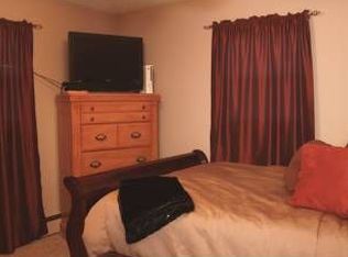 2340 E Thompson Pl, Springfield, MO 65804