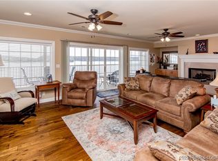 68 Lighthouse Pointe Rd #904, Lake Ozark, MO 65049
