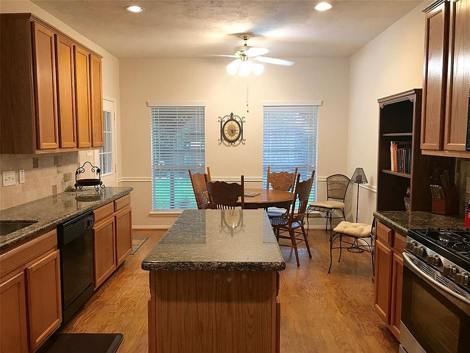 2nd image of 5015 Bayfair St