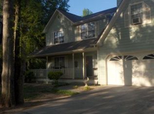 3054 Oak Ct, Loganville, GA 30052