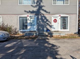 38438 Meadowdale St #38438, Clinton Township, MI 48036