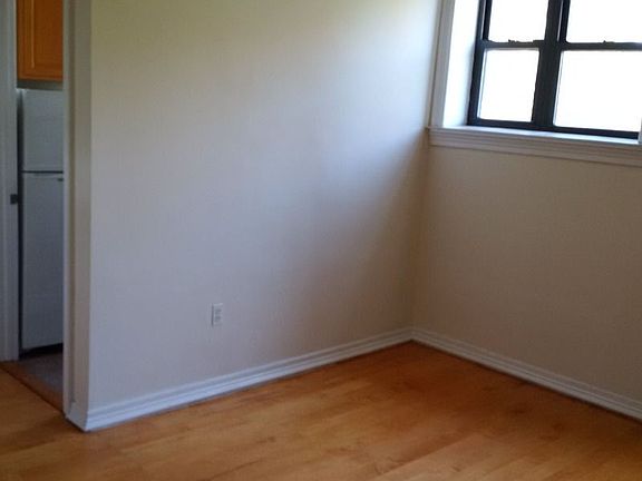 2nd image of 4 E 132nd St #5F