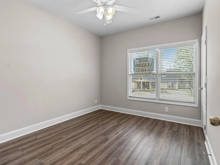 202 Burch Rd #B-5 — Photo 15