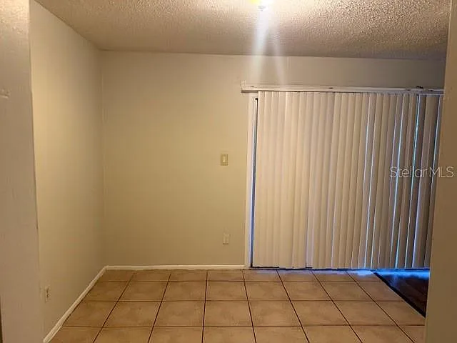 3 bed, 2.0 bath, 1432 sqft, $1,575 — Photo 4