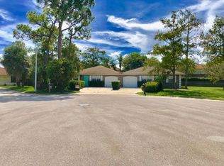 1229 Staghorn Ct, Wellington, FL 33414