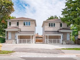 403 Thornton Rd N, Oshawa, ON