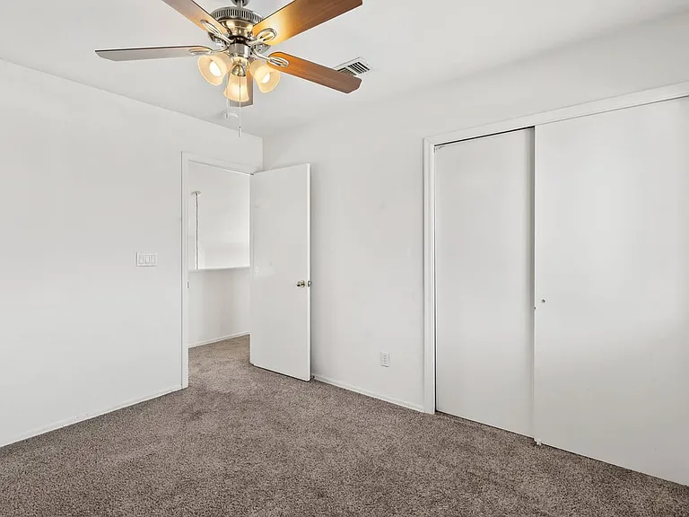 8238 S Placita Del Parque — Photo 19