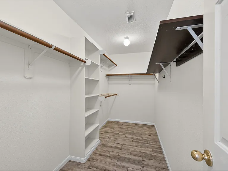 3918 Abbeywood Dr — Photo 23
