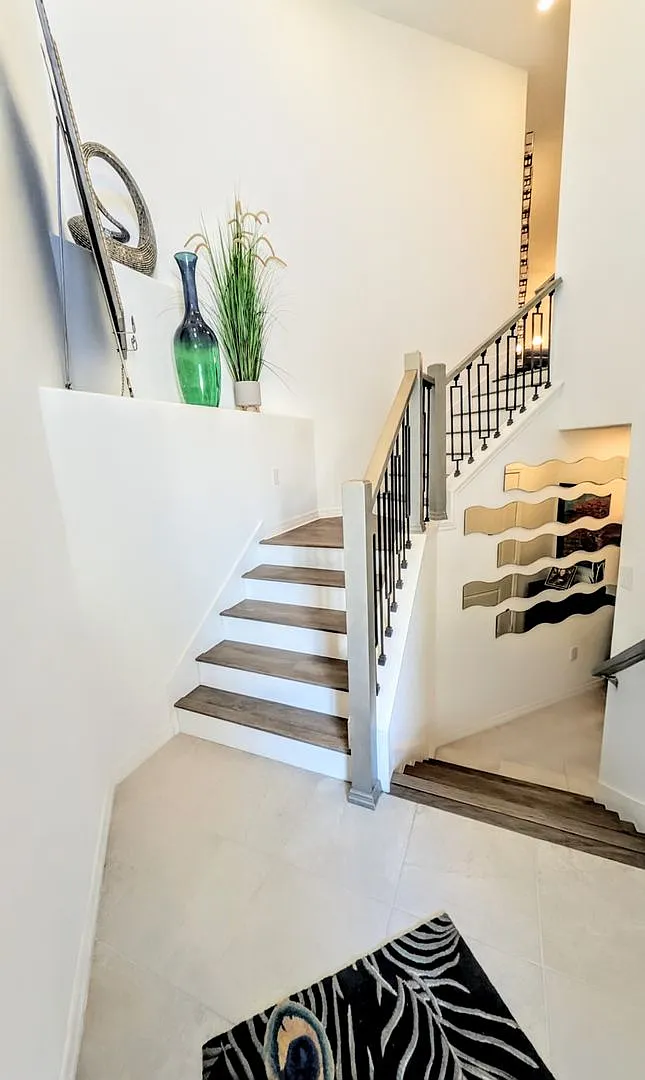 Annual Turnkey 3 Bed 2 Bath In The Montserrat — Photo 3