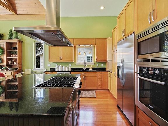 5th image of 401 NW Ivanhoe Blvd