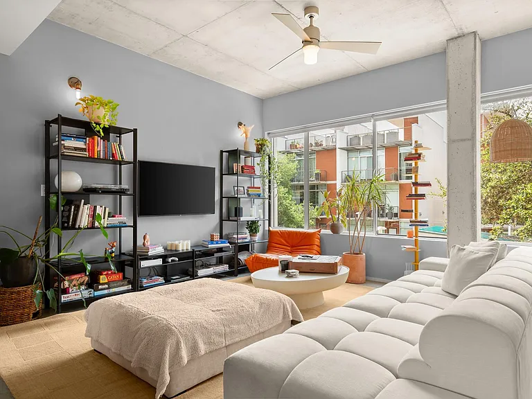 2301 S 5th St #32 — Photo 9
