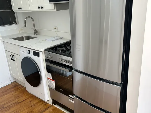 415 West 47th Street image 1 of 20