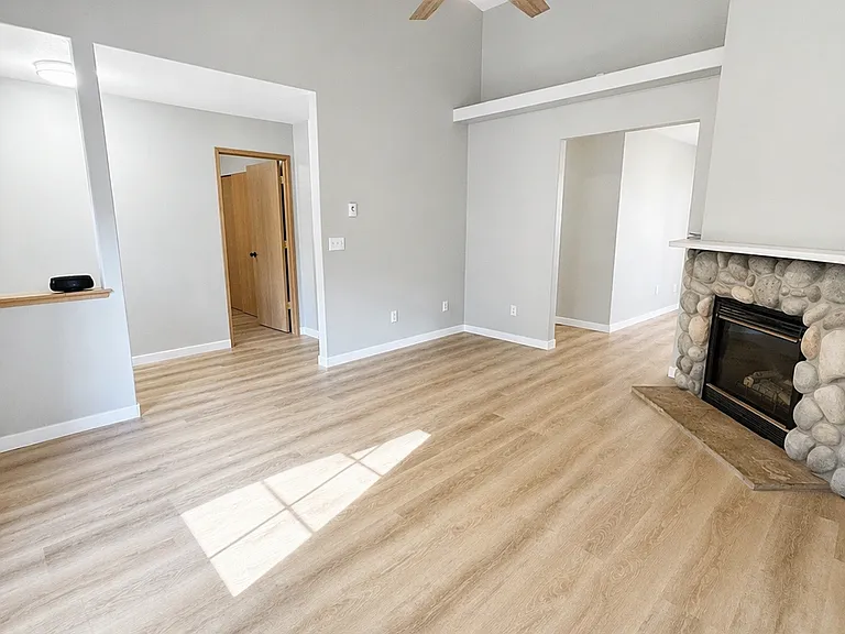 25807 87th Avenue Ct E — Photo 3