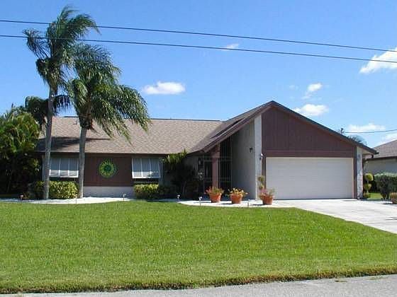 1st image of 4925 SW 11th Pl