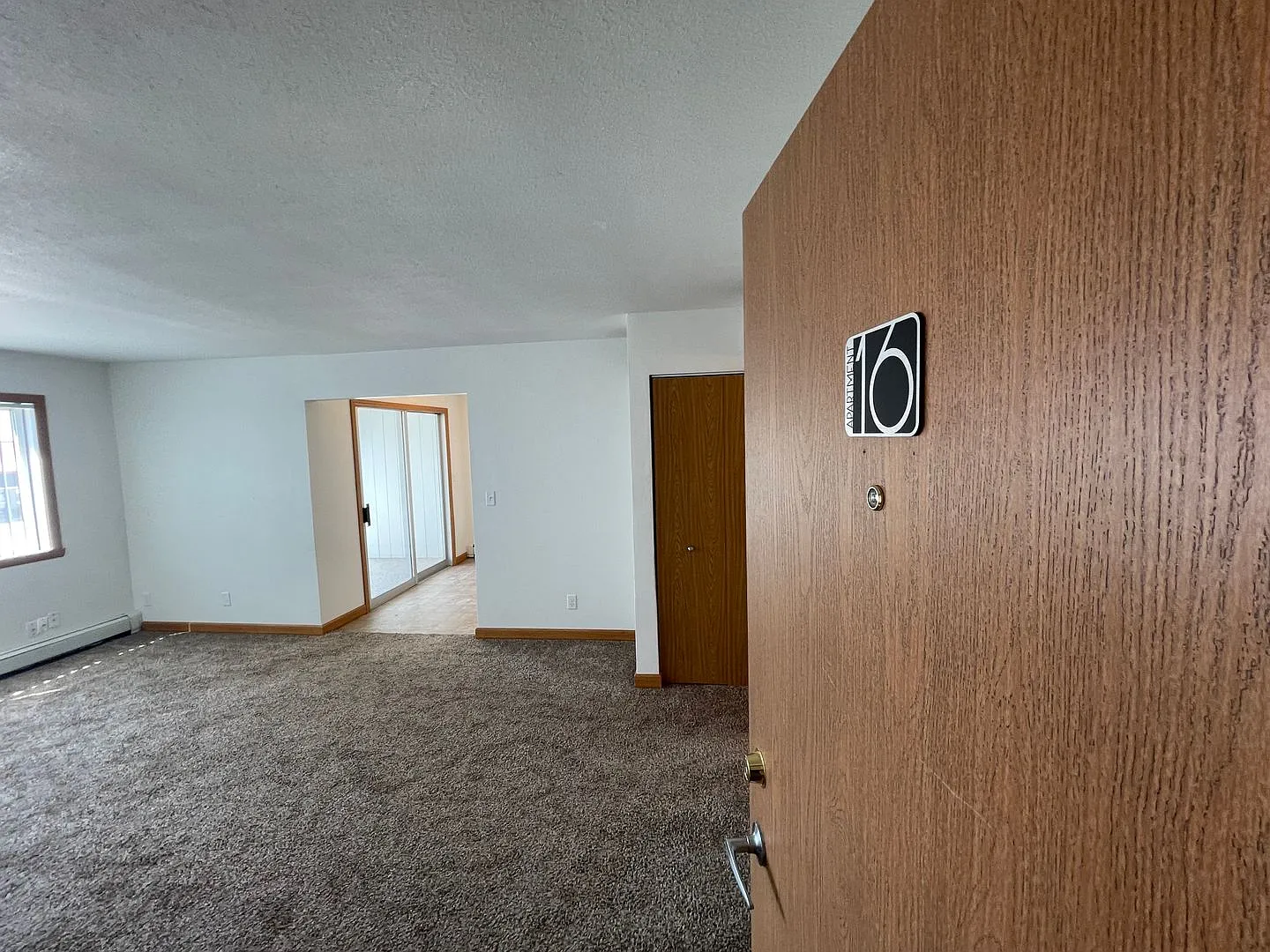816 — Photo 3