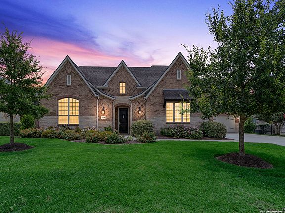2nd image of 21318 Rembrandt Hill