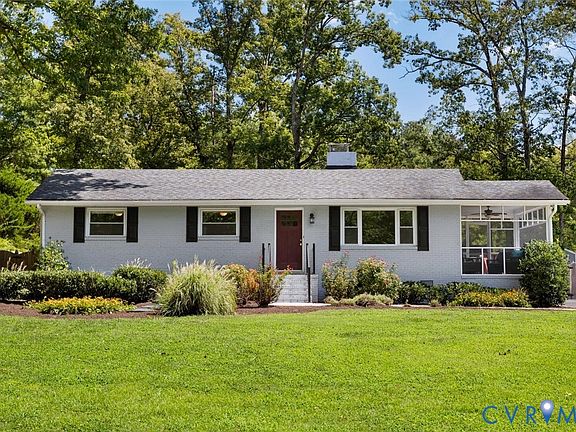 2nd image of 565 Rochelle Rd