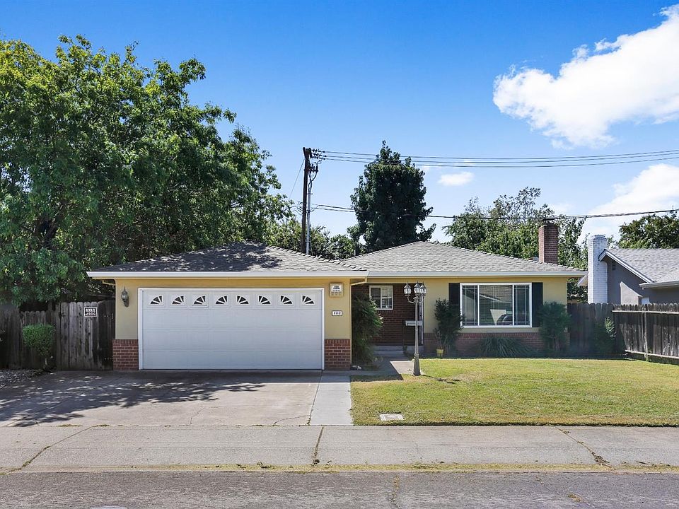 1st image of 1112 Tamarack Dr