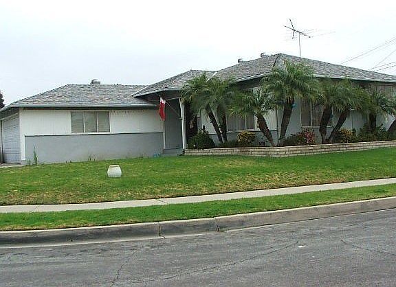 4th image of 13721 Calusa Ave