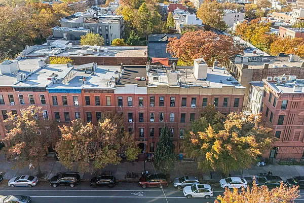 Rented by Daniel Gale Sotheby's International Realty | media 28