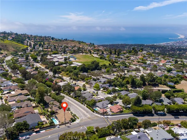 5306 Montemalaga Dr, Rancho Palos Verdes, CA 90275