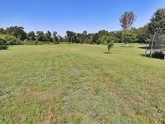 3rd image of 1609 Harrow Ct