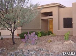 13825 N Topflite Dr, Oro Valley, AZ 85755