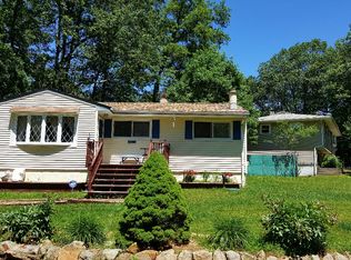 101 Conklin Ave, Stanhope, NJ 07874