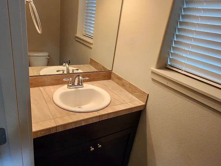 1417 NE 83rd Dr — Photo 11