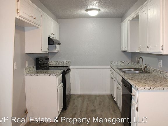 4th image of 1156 SW 77th Ter