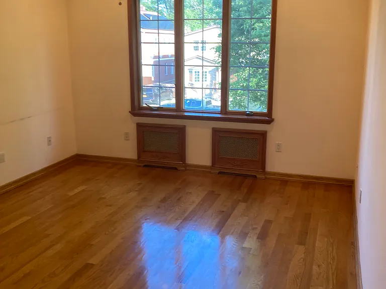 Jewel Ave — Photo 2