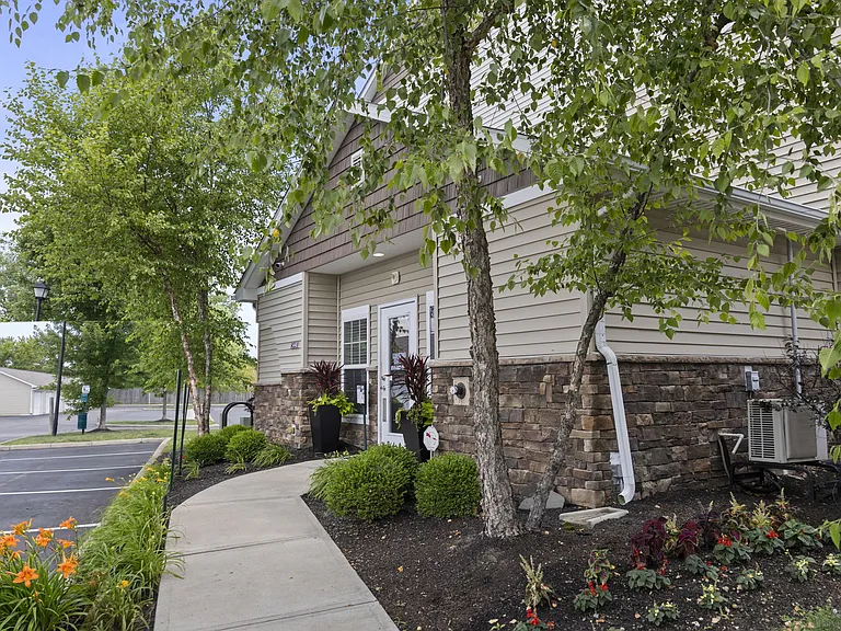 Madden's Pointe — Photo 34