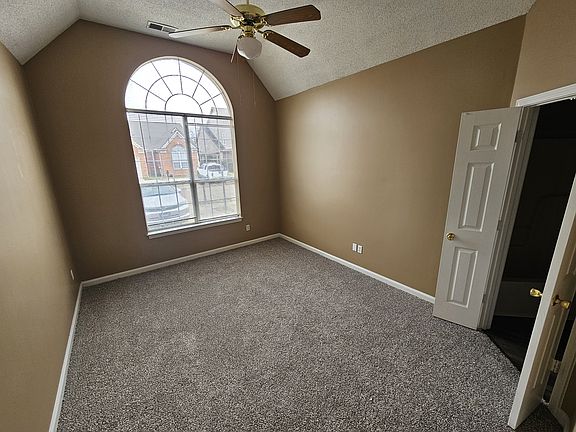 4th image of 3947 Gavick Dr