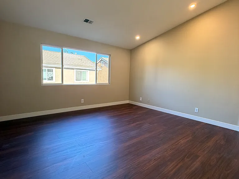 8922 Del Rio Cir — Photo 19