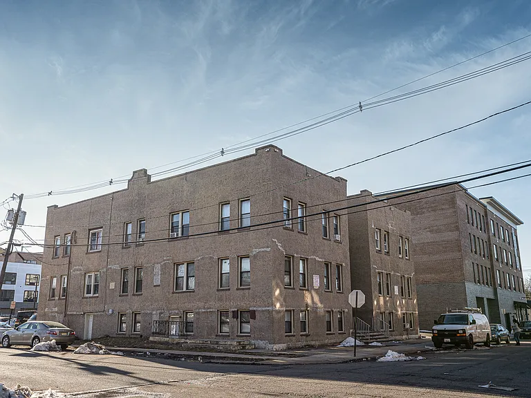 1105 Charles St #1E — Photo 16