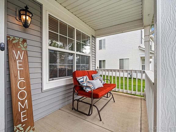 3rd image of 2108 Rebecca Cir