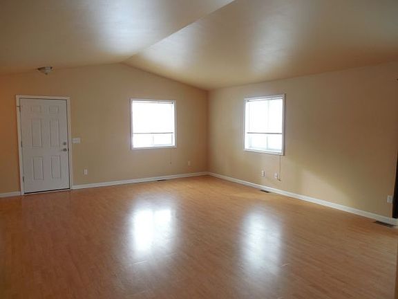 2nd image of 133 Custer Ave APT 1