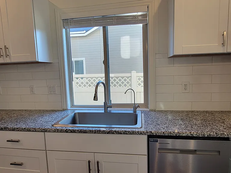 2880 W Ravenna St — Photo 76