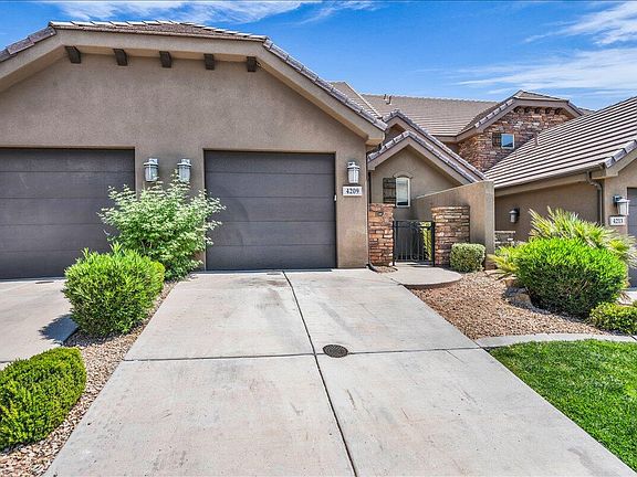 3rd image of 4209 E Torrey Pines Dr