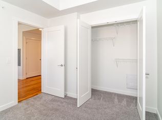 907 S 25th St #911-101, Omaha, NE 68105